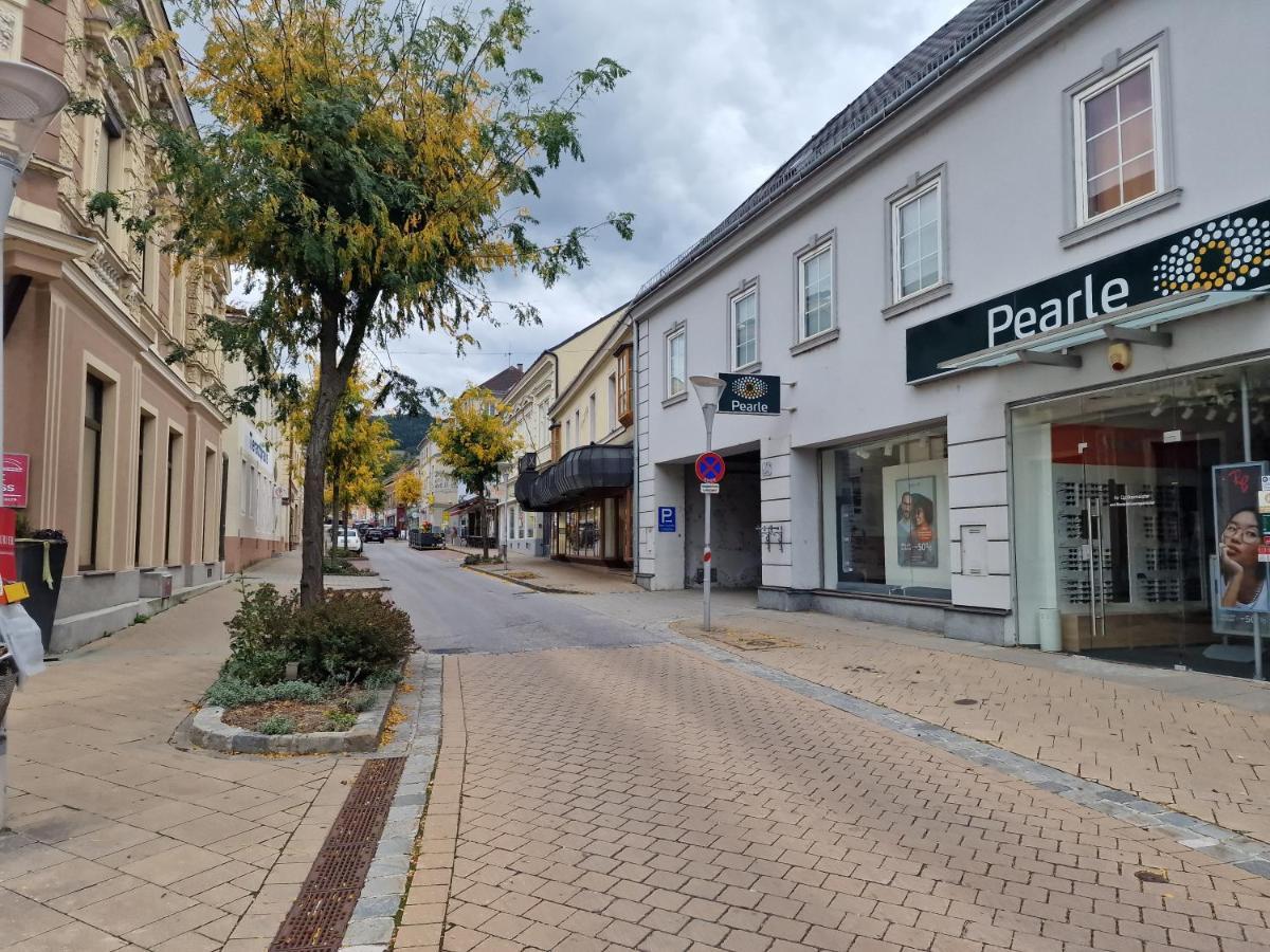 Appartamento Gudzevic Ferien Unterkuenfte A - 5 Gloggnitz Esterno foto