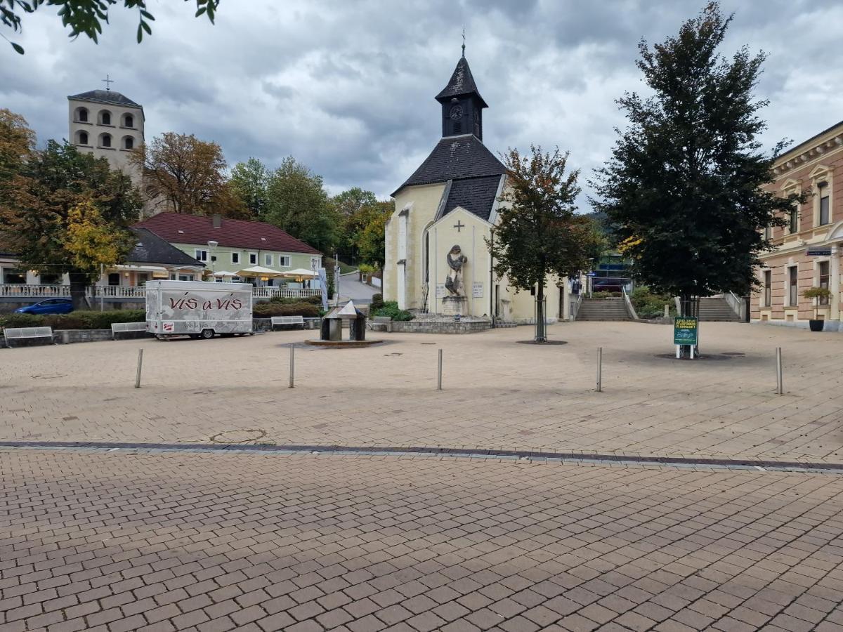 Appartamento Gudzevic Ferien Unterkuenfte A - 5 Gloggnitz Esterno foto