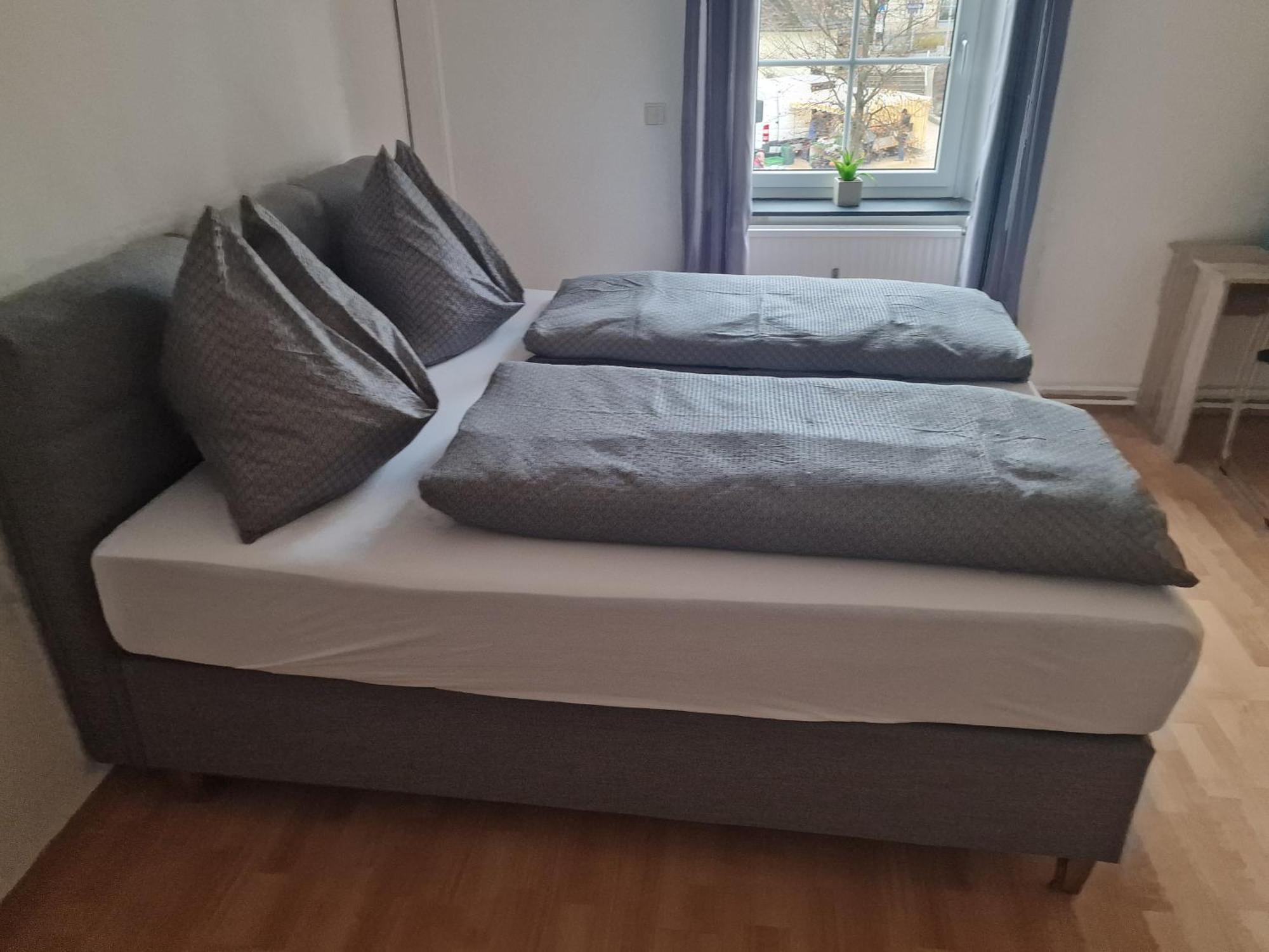 Appartamento Gudzevic Ferien Unterkuenfte A - 5 Gloggnitz Esterno foto